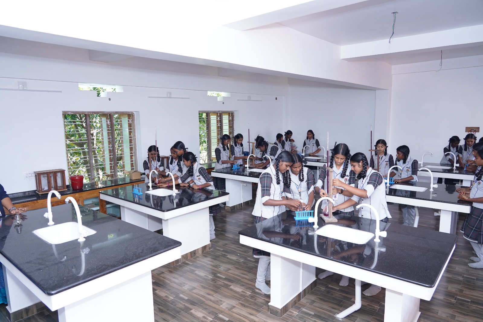 NewAge-World-School-Gallery-Art-Studio